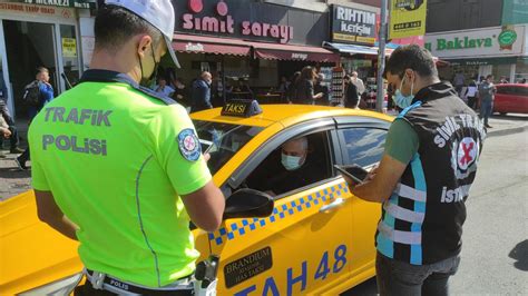İ­s­t­a­n­b­u­l­­d­a­ ­t­a­k­s­i­c­i­l­e­r­e­ ­y­ö­n­e­l­i­k­ ­d­e­n­e­t­i­m­l­e­r­ ­s­ü­r­ü­y­o­r­